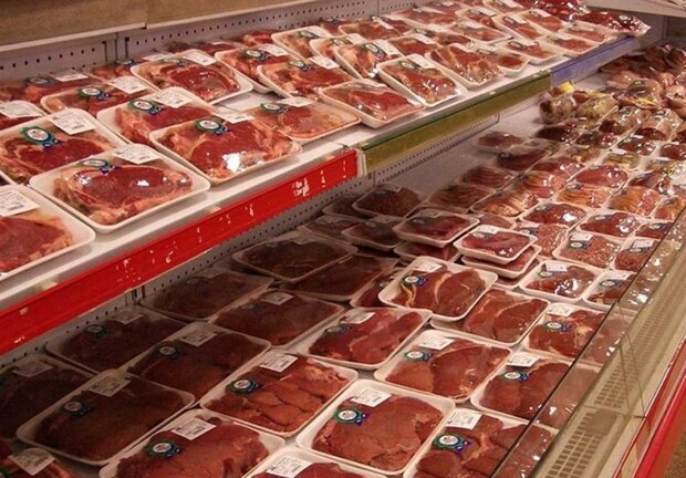 عامل گرانی گوشت قرمز؛ دلالی یا قاچاق دام؟ / سرانجام بازار مرغ چه می‌شود؟