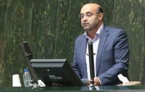 در وضعیت بازار خودرو انتقادات زیادی به بانک مرکزی و وزارت اقتصاد وارد است در وضعیت بازار خودرو انتقادات زیادی به بانک مرکزی و وزارت اقتصاد وارد است
