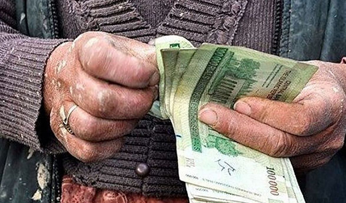 عیدی کارگران را شب تحویل سال ندهید!