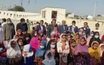 افتتاح مدرسه امید تجارت در روستای "بمباسری"چابهار