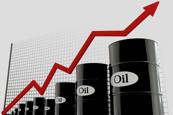 افزایش قیمت نفت فراتر از ۹۹ دلار در هر بشکه