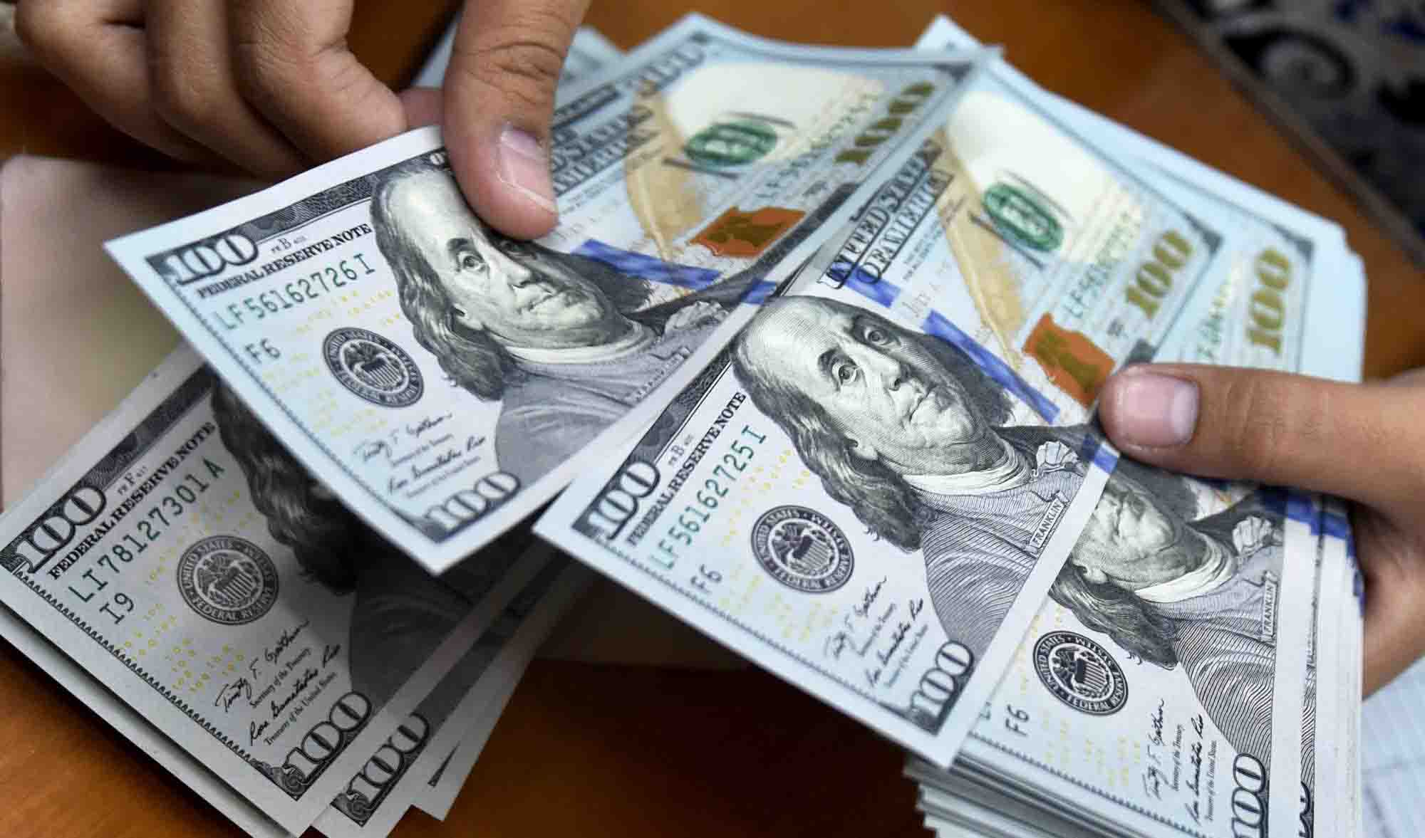 پیش بینی قیمت دلار فردا 17 اسفند 1400 4 پیش بینی قیمت دلار فردا سه شنبه 17 اسفند 1400