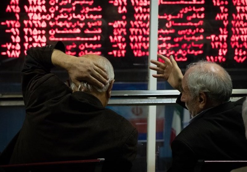 سقوط 26 هزار واحدی شاخص در پایان نیمه اول بورس امروز