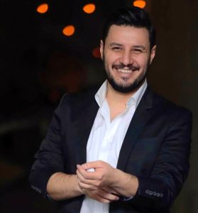 اهدای جایزه بهترین بازیگر مرد به جواد عزتی توسط سحر دولتشاهی+فیلم 2 اهدای جایزه بهترین بازیگر مرد به جواد عزتی توسط سحر دولتشاهیفیلم