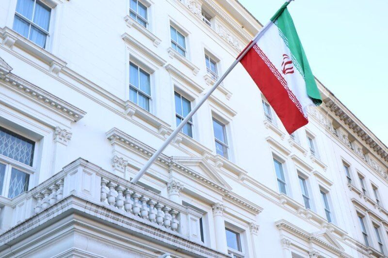 حمله به سفارت ایران در انگلیس/ دم خروس انگلیس بیرون زد