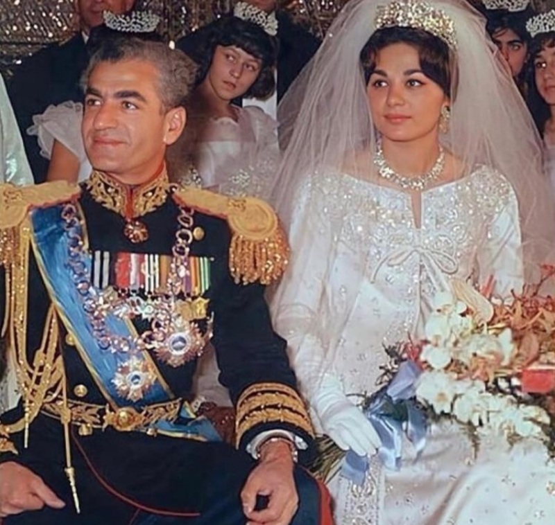 لو رفتن مهریه فرح پهلوی در ازدواج با شاه+سند