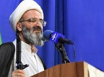 نماینده ولی‌فقیه استان سمنان: اینکه افرادی برای تماشای آسمان شب به کویر بروند؛ اما اتفاقات دیگری رخ دهد، پذیرفتنی نیست