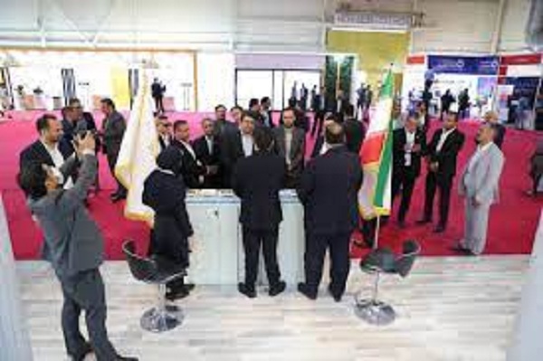 افتتاح پانزدهمین نمایشگاه صنعت مالی با حضور مدیر عامل بانک ملی ایران1
