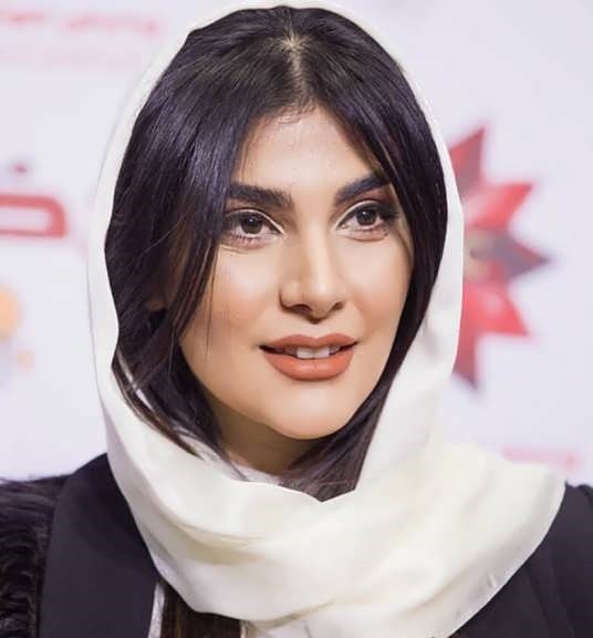 عکس زننده سارا سهیلی در تولد عجیبش+ عکس