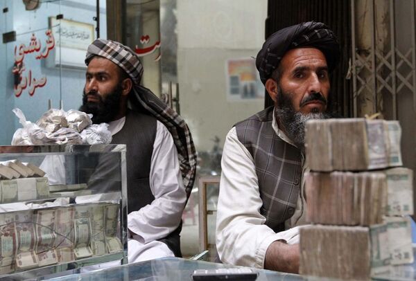 جهان اقتصاد برای طالبان سر تعظیم فرود آورد!