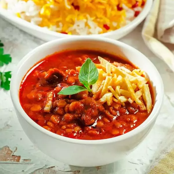 عجیب اما واقعی؛ سرو قیمه در دانشگاه ایتالیا!+ عکس