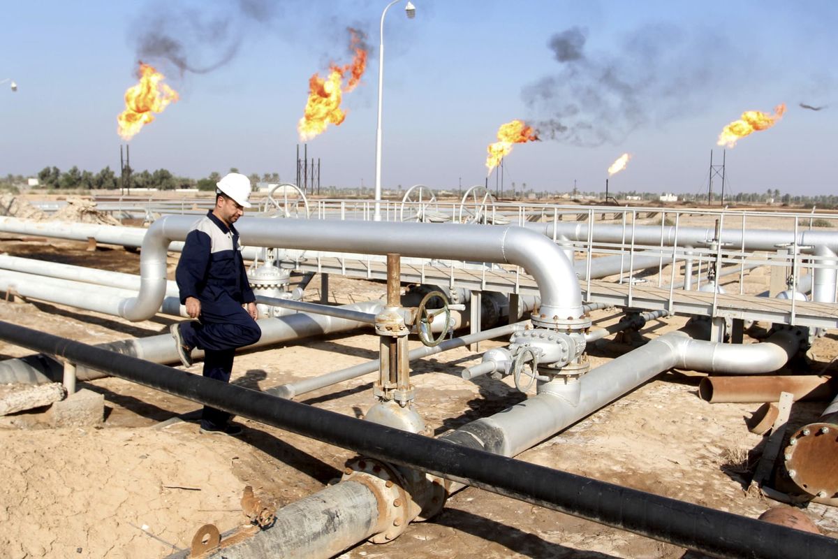 مقایسه فروش نفت ایران و عراق؛ همسایه ۶ برابر ما درآمد دارد