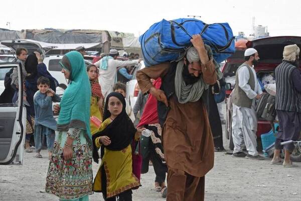 چرا بعد از ۴ دهه حالا یادمان آمده مهاجر افغان داریم؟