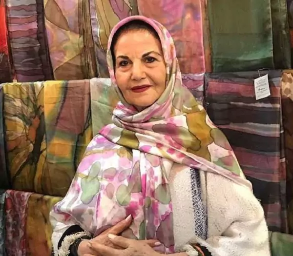 تصویر دیده نشده بازیگر زن قبل انقلاب در خیریه