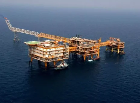 تار عنکبوت خطوط صادرات نفت و گاز دور ایران