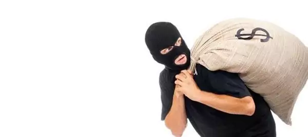 لحظه سرقت ناکام از یک طلافروشی در مشهد+ ویدیو