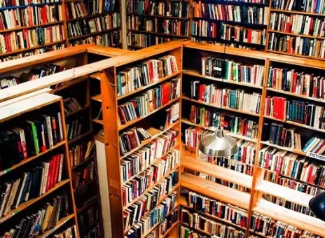 بهترین کتاب فروشی که در عمرتان دیده اید+ عکس