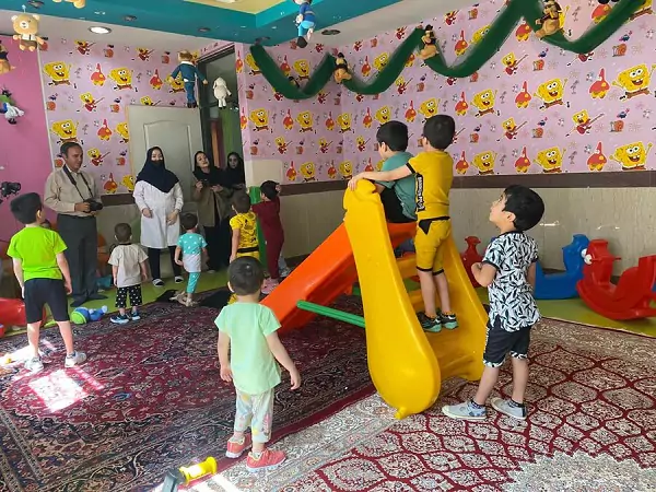 عکس باورنکردنی پرورشگاهی در ۱۰۰ سال پیش تهران!