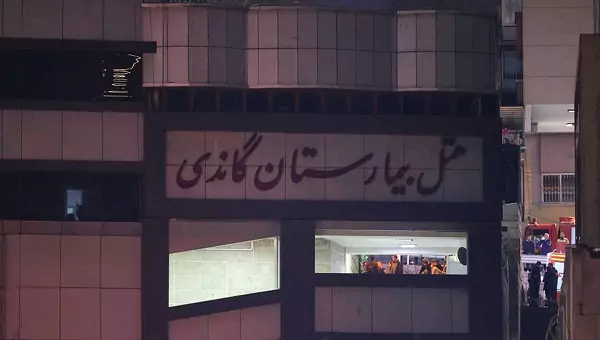 تصویری از هتل بیمارستان گاندی قبل از آتش سوزی