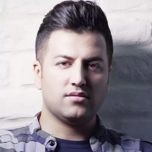واکنش پویا بیاتی به توهین مجازی علی کریمی«حرام لقمه است یا حرامزاده»+ عکس