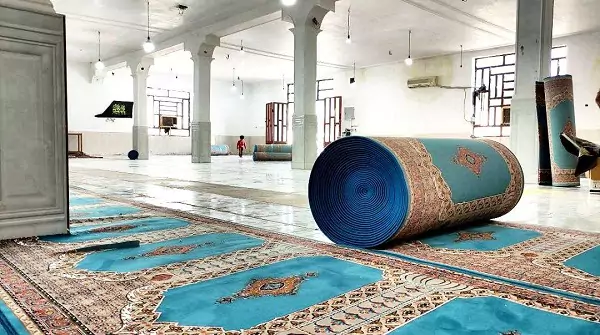 مساجد ۵ روستای شهرستان هویزه به فرش سجاده ای مزین شد