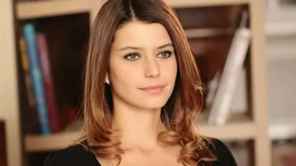عکسی عاشقانه از زوج محبوب ترکیه ای