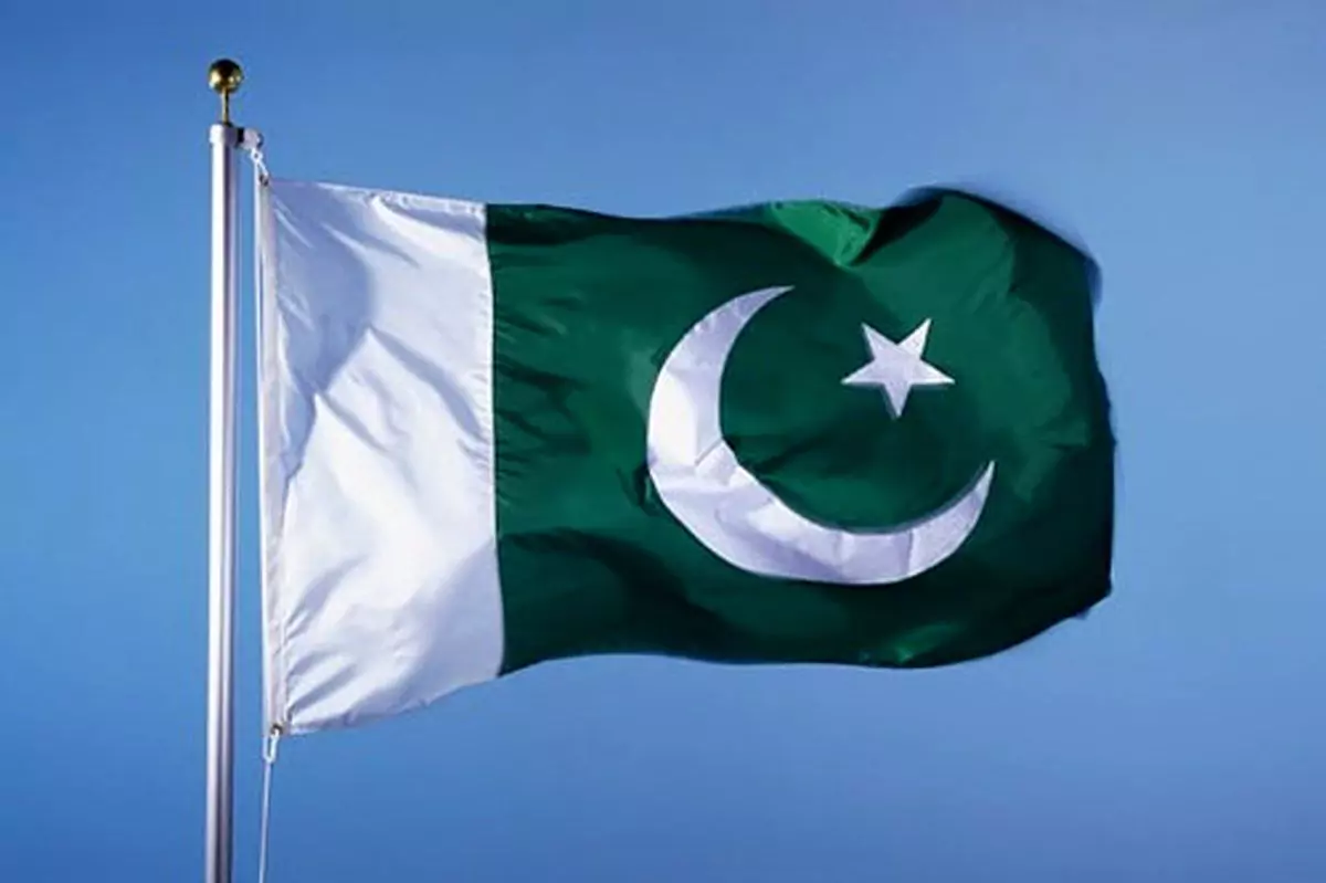 حسین شریعتمداری: پاکستان باید از سپاه تشکر کند