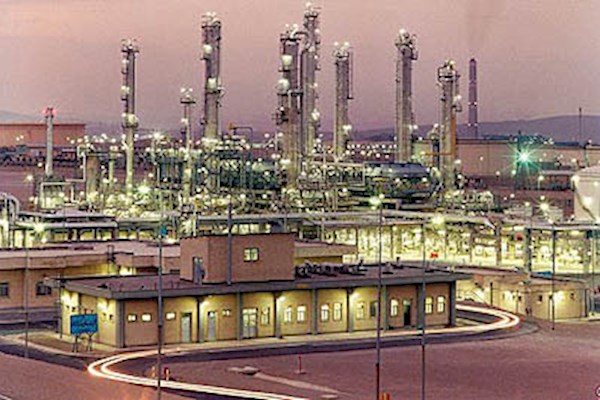 عملکرد نخستین مدیر پتروشیمی با نشان رادیناس چگونه است؟