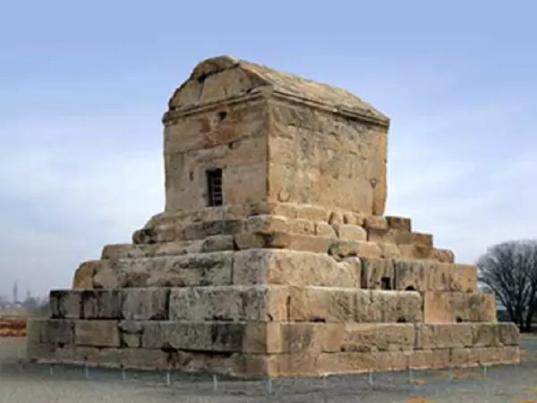 تصویری قدیمی از مقبره کوروش در دوره قاجار