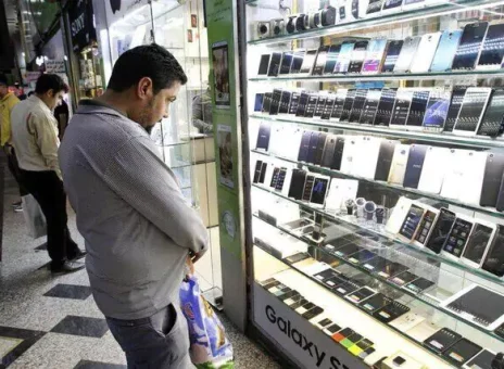 ترخیص ۱۳ میلیون تلفن همراه از گمرکات کشور