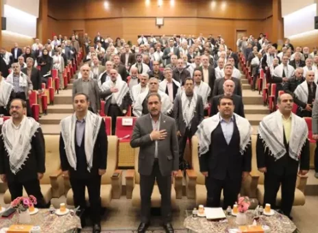 ایثارگران و جانبازان، چشم و چراغ بانک ملی ایران هستند