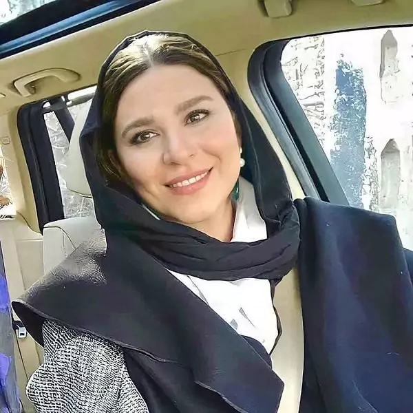 عکس زیبا سحر دولتشاهی در پشت صحنه سریال افعی