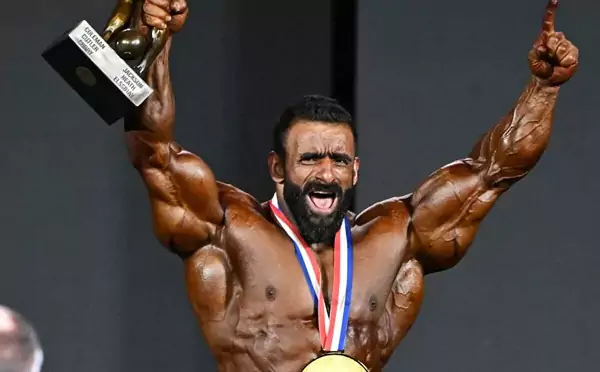 رونی کلمن در اهدا جایزه هادی چوپان+ عکس