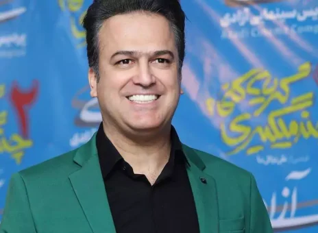 تعجب حامد آهنگی از صدا و هیکل یک تماشاگر!+ ویدیو