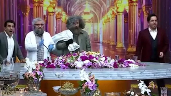 وقتی مهمان برنامه دکور را بهم می زند+ ویدیو