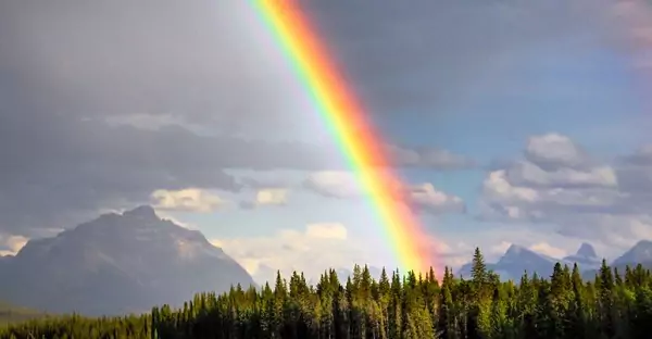 دو رنگین کمان در آسمان کرج پدیدار شد+ عکس