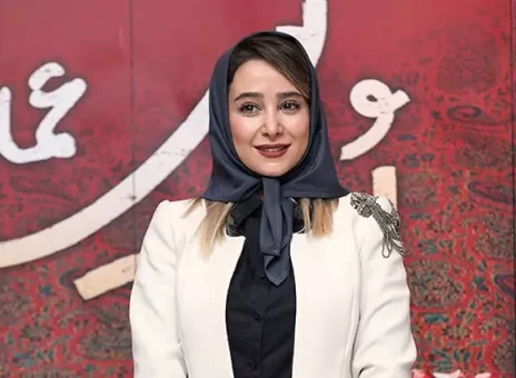 رونمایی  الناز حبیبی از مدل مانتو عروسکی برای عید ۱۴۰۳