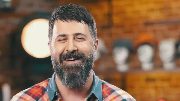 صحبت های بامزه رحمت سریال پایتخت در کنار آبشار نیاگارا+ ویدیو