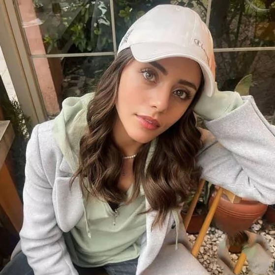 زیبایی چشمگیر بازیگر ترک در فضای مجازی وایرال شد+ عکس