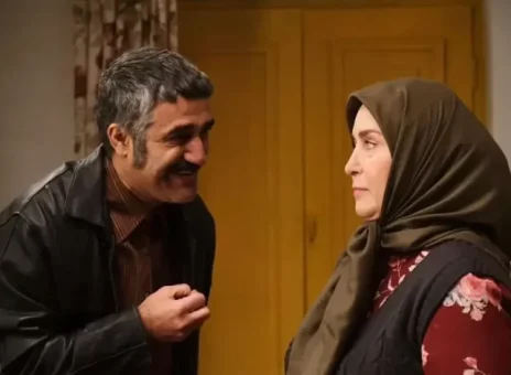 عکسی دیده نشده از عوامل سریال زیرخاکی ۴ در اتاق گریم