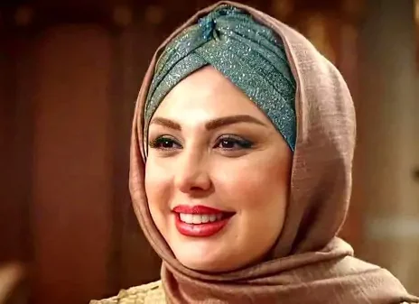 نیوشا ضیغمی و دخترکش دریک سفر هوایی+ عکس