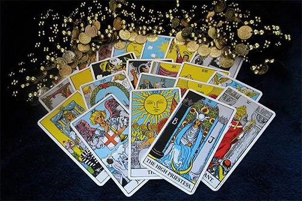 فال تاروت کبیر روزانه یکشنبه 2 اردیبهشت ۱۴۰۳