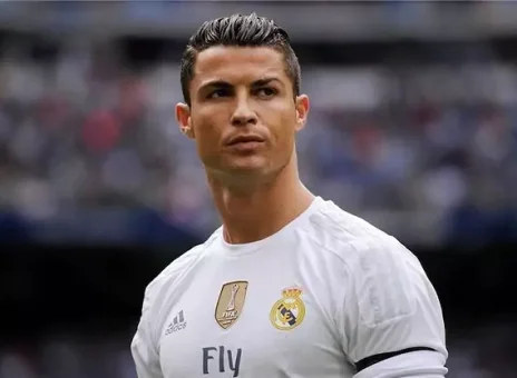 چهره جدید رونالدو با ریش خبرساز شد