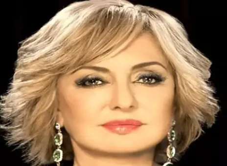 استایل دیدنی مادر گوگوش در تهران قبل از انقلاب + تصویر