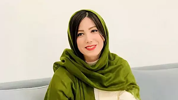 باران نیکراه مجری خوش صدا که خلبان است