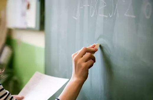 خبر خوش برای معلمان بازنشسته سال ۱۴۰۰