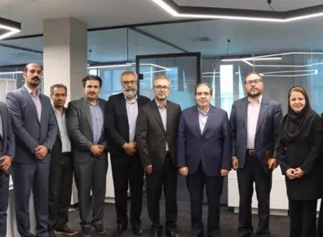 بازدید مدیرعامل بیمه دی از شرکت خدمات بیمه ای امید بنیان
