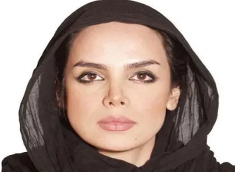 آزاده مهدی زاده