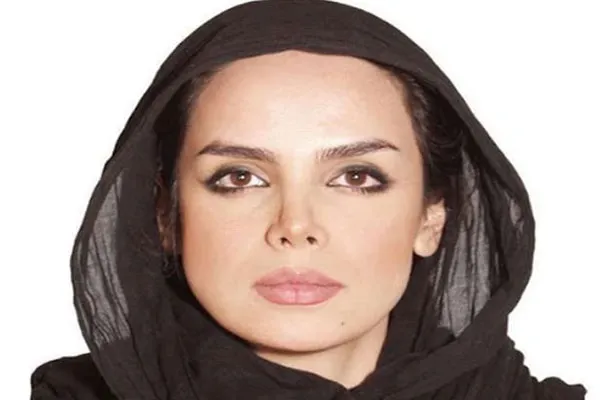 آزاده مهدی زاده
