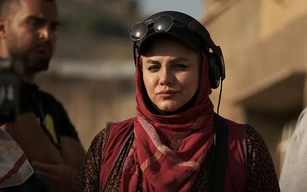 نرگس آبیار